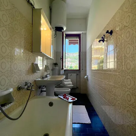 Relax A 800 Mt Dal Mare - Free Parking, A/c E Wifi * Пьетра-Лигуре